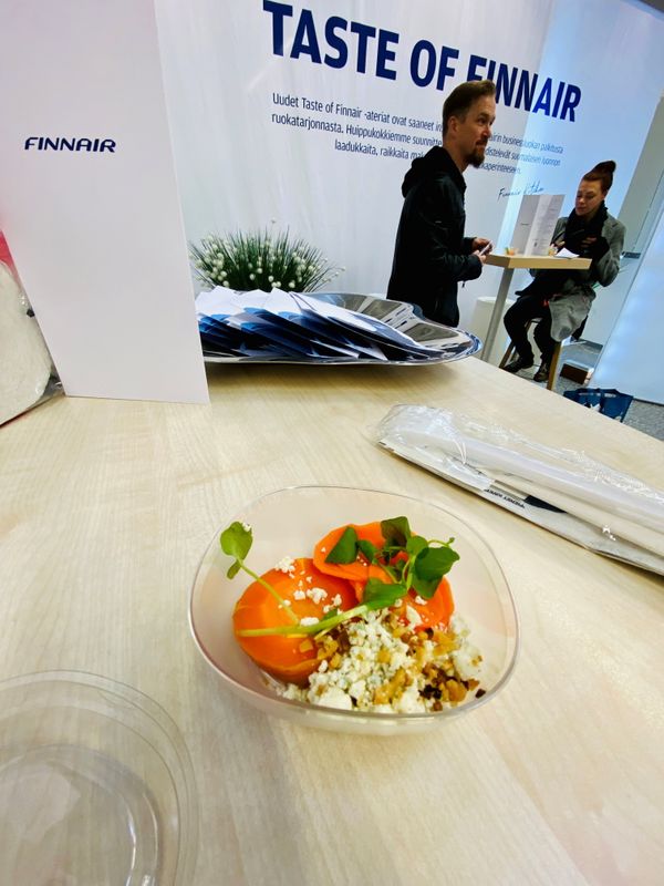 © Reuters. Finnair selling business class meals in supermarket