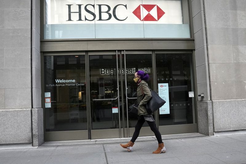 &copy; Reuters. Una banca Hsbc a Manhattan, New York City