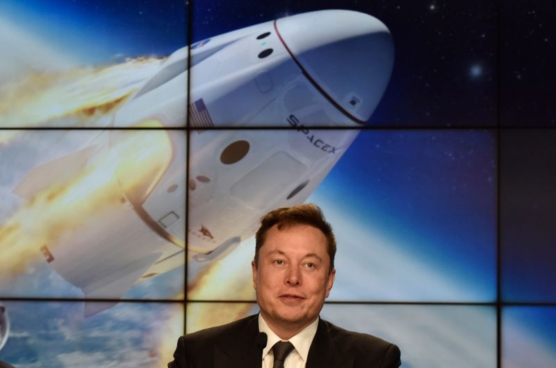 &copy; Reuters. SpaceX founder and chief engineer Elon Musk attends a post-launch news conference to discuss the  SpaceX Crew Dragon astronaut capsule in-flight abort test at the Kennedy Space Center