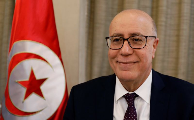 &copy; Reuters. محافظ البنك المركزي التونسي يطلب مراجعة الميزانية لتقليص العجز المالي