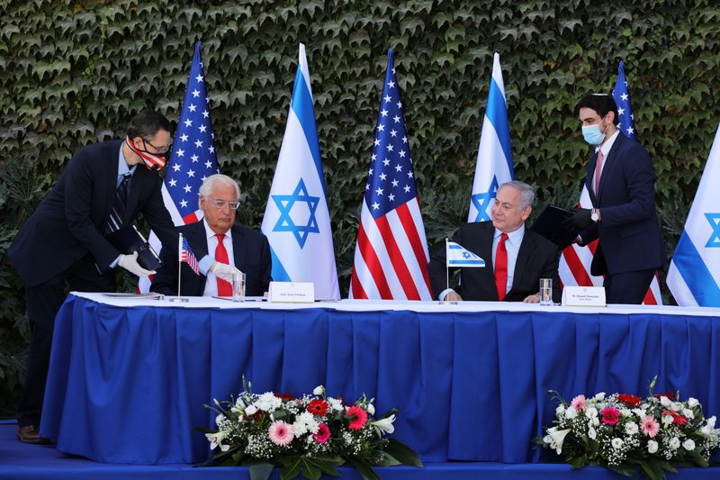 &copy; Reuters. Israeli Prime Minister Netanyahu and U.S. Ambassador to Israel Friedman attend a special ceremony to extend Israel-U.S. scientific cooperation agreement in West Bank and Golan Heights, in Ariel in the Israeli-occupied West Bank
