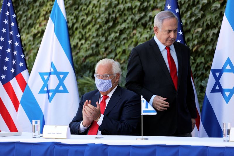 © Reuters. ترامب ينهي قيدا أمريكيا على المستوطنات الإسرائيلية قبيل الانتخابات