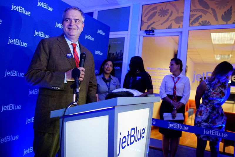JetBlue sticking with seat caps into next year, CEO says