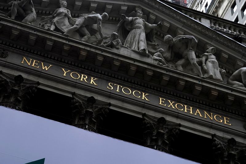 © Reuters. The New York Stock Exchange is pictured