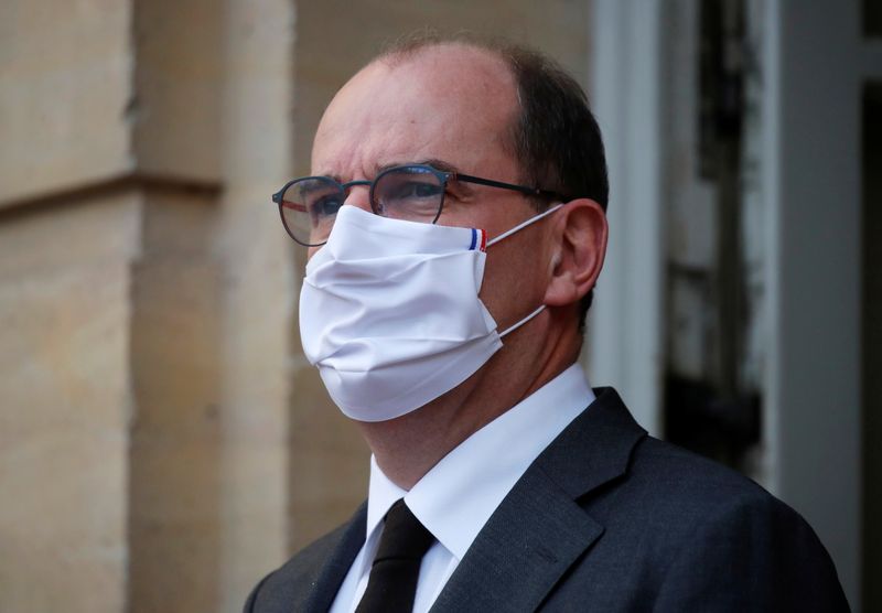 © Reuters. FRANCE/CORONAVIRUS: PORT DU MASQUE POUR LES ENFANTS À PARTIR DE 6 ANS, DIT CASTEX