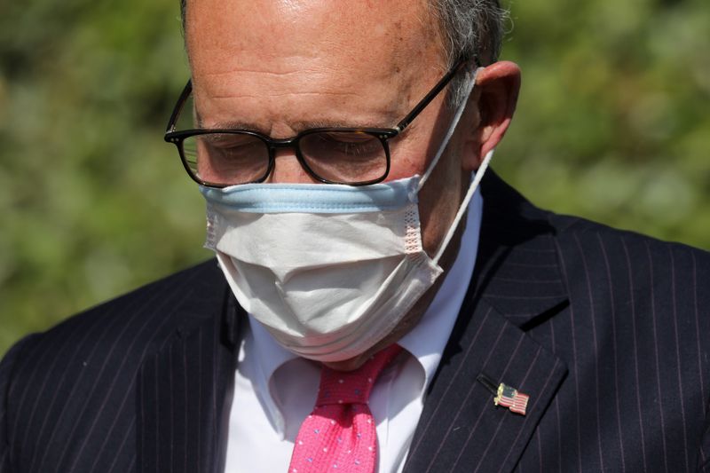 &copy; Reuters. White House chief economic adviser Kudlow speaks to reporters at the White House in Washington