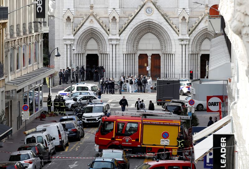 &copy; Reuters. Igreja alvo de ataque em Nice, na França