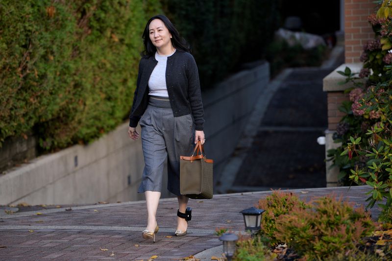 &copy; Reuters. FILE PHOTO: Huawei Technologies Chief Financial Officer Meng Wanzhou leaves her home to attend a court hearing in Vancouver