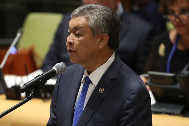 &copy; Reuters. FILE PHOTO: Deputy Prime Minister Ahmad Zahid Hamidi of Malaysia speaks during a high-level meeting on addressing large movements of refugees and migrants at the United Nations General Assembly in New York