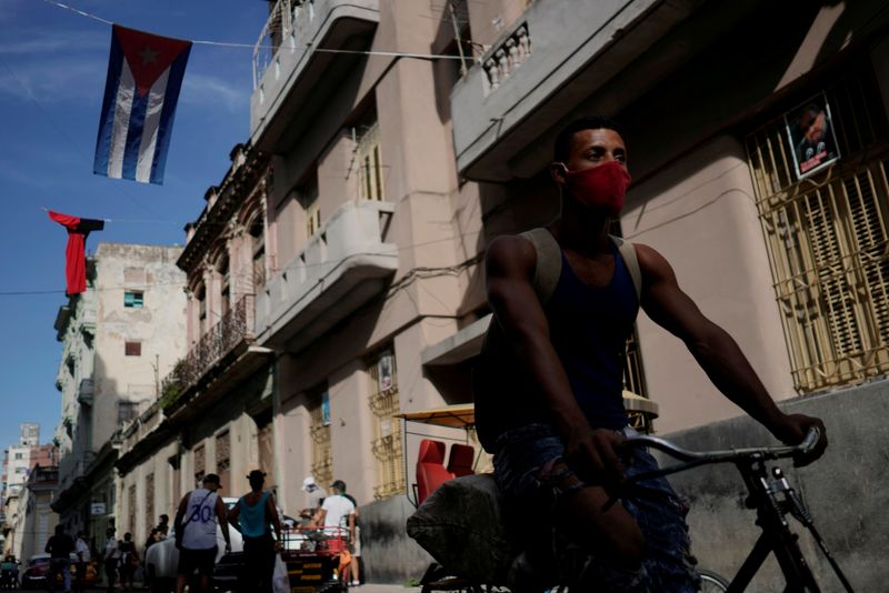 &copy; Reuters. FILE PHOTO: Coronavirus disease (COVID-19) outbreak in Havana