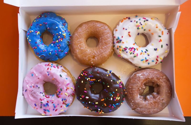 &copy; Reuters. FILE PHOTO: A box of donuts is pictured at a newly opened Dunkin&apos; Donuts store in Santa Monica