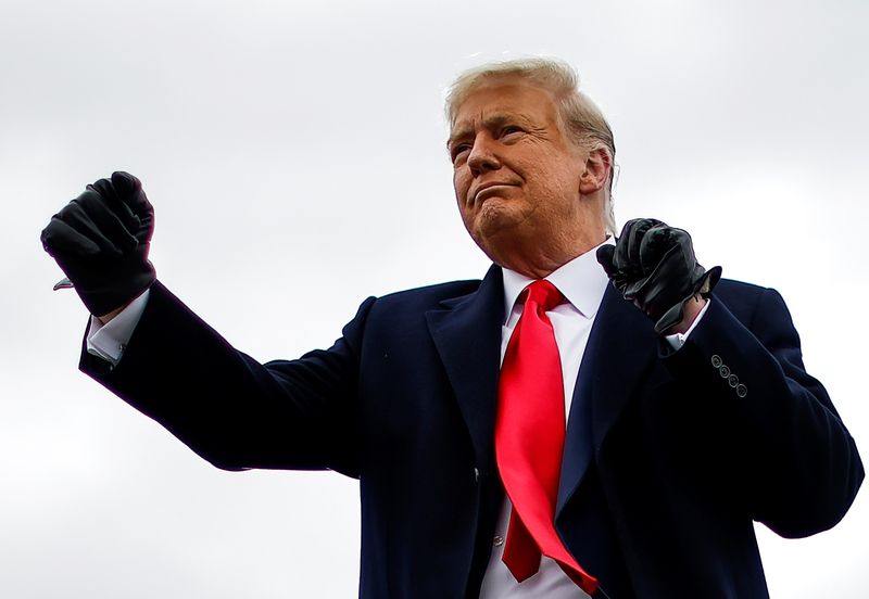 &copy; Reuters. U.S. President Trump holds campaign rally in Waterford Township, Michigan