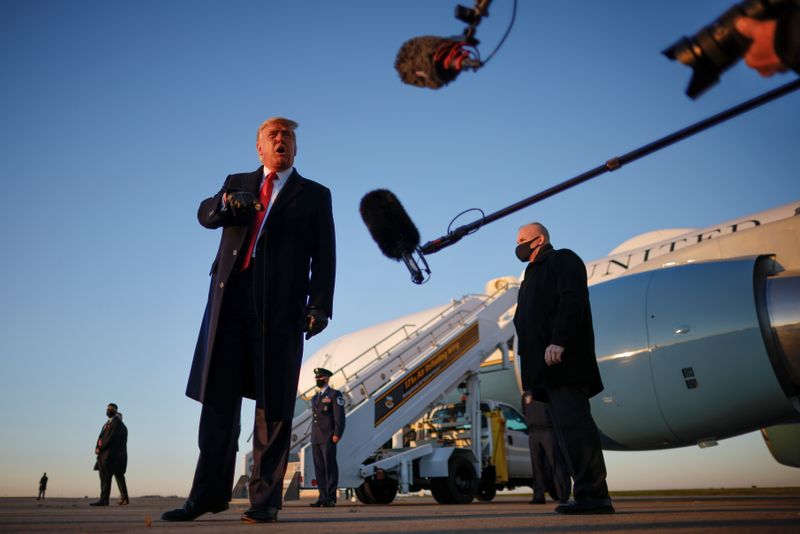 © Reuters. U.S. President Donald Trump attends campaign events in Pennsylvania