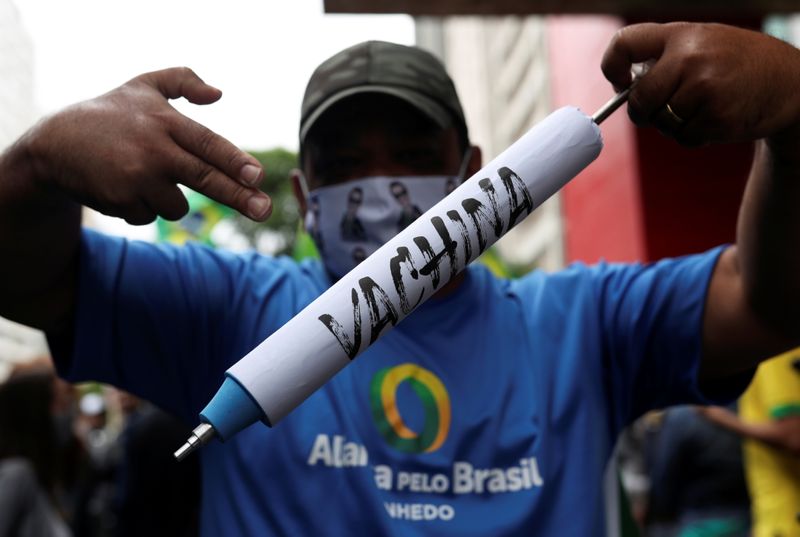 &copy; Reuters. Protest against state governor Doria and China&apos;s Sinovac vaccine in Sao Paulo