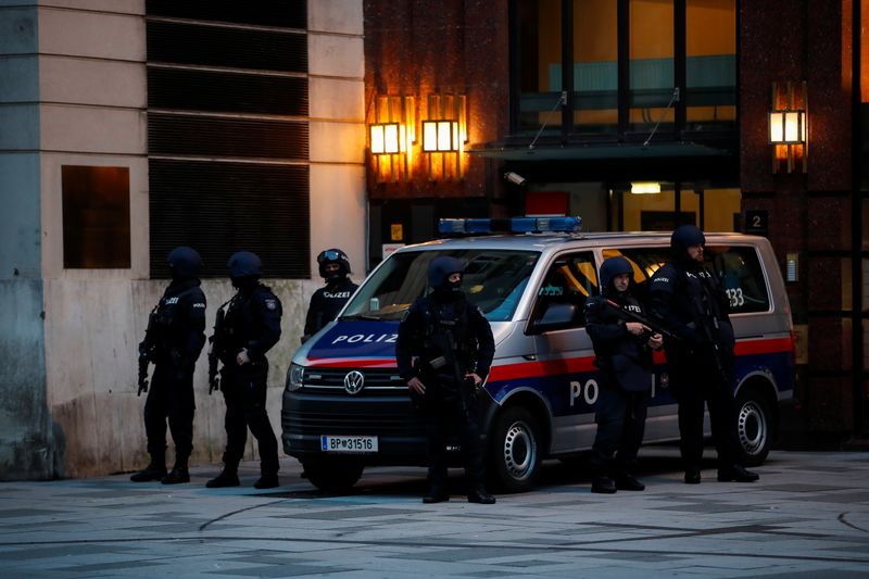 &copy; Reuters. وكالة: وفاة ضحية أخرى من ضحايا هجوم فيينا