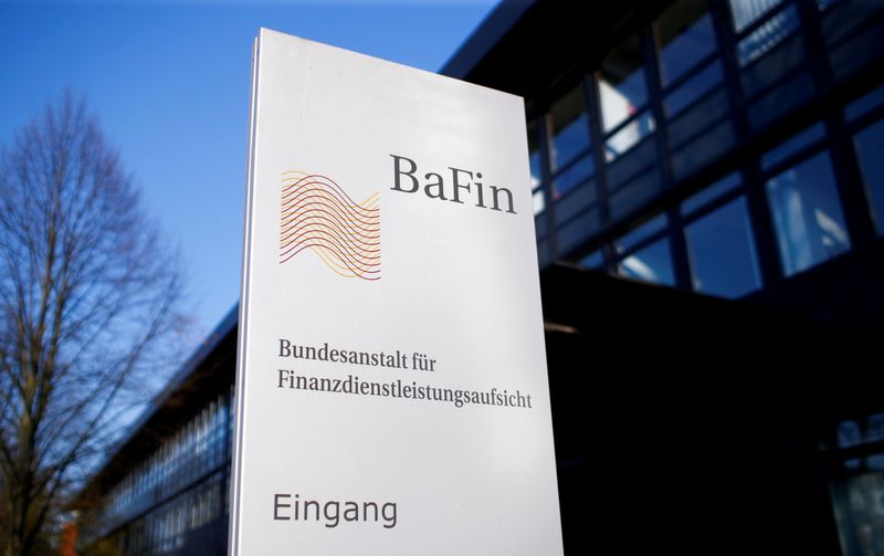 © Reuters. FILE PHOTO: The logo of Germany's Federal Financial Supervisory Authority BaFin (Bundesanstalt fuer Finanzdienstleistungsaufsicht) is pictured outside of an office building of the BaFin in Bonn