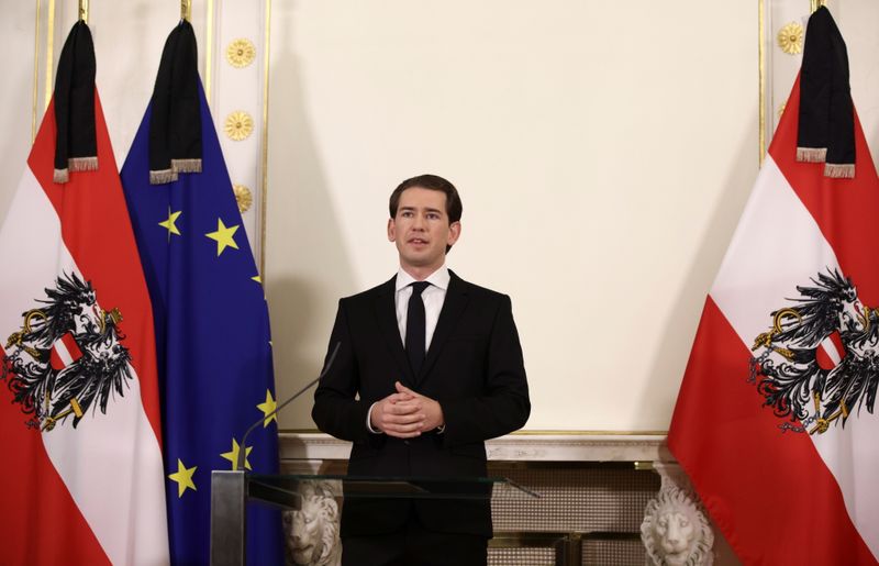 &copy; Reuters. مستشار النمسا يتعهد باستخدام كل السبل لملاحقة منفذي هجوم فيينا