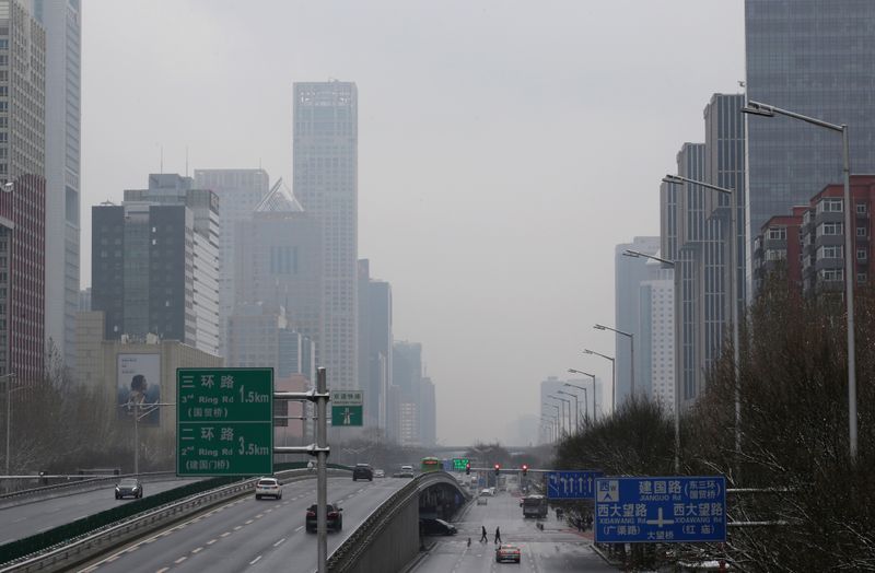 © Reuters. General view of Jianguo Road in Beijing