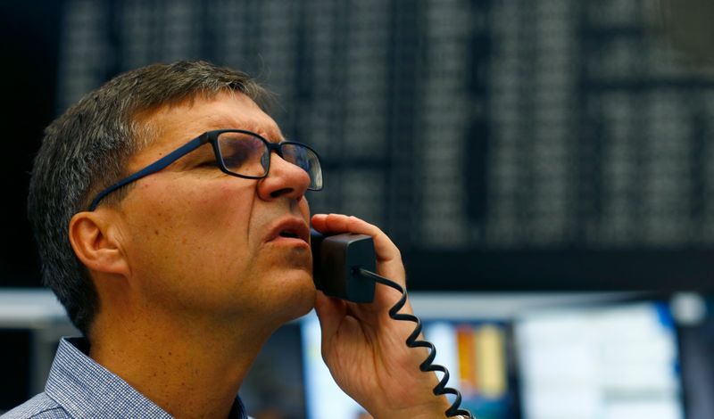 © Reuters. LES BOURSES EUROPÉENNES OUVRENT EN HAUSSE