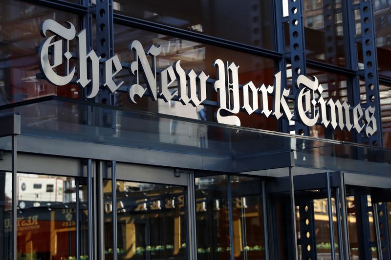 &copy; Reuters. The New York Times building is seen in Manhattan, New York