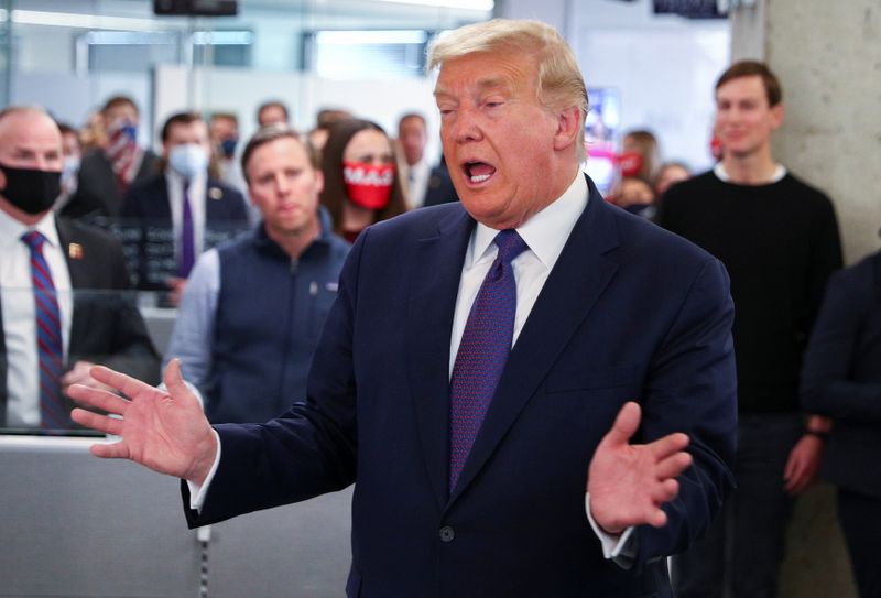 &copy; Reuters. Presidente dos EUA, Donald Trump, durante campanha eleitoral na Virgínia