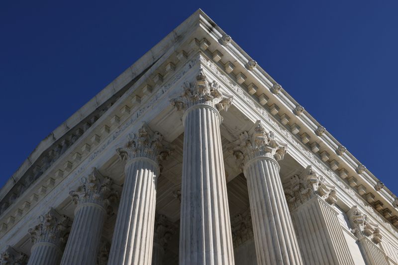 &copy; Reuters. View of the U.S. Supreme Court building the day after Election Day in Washington