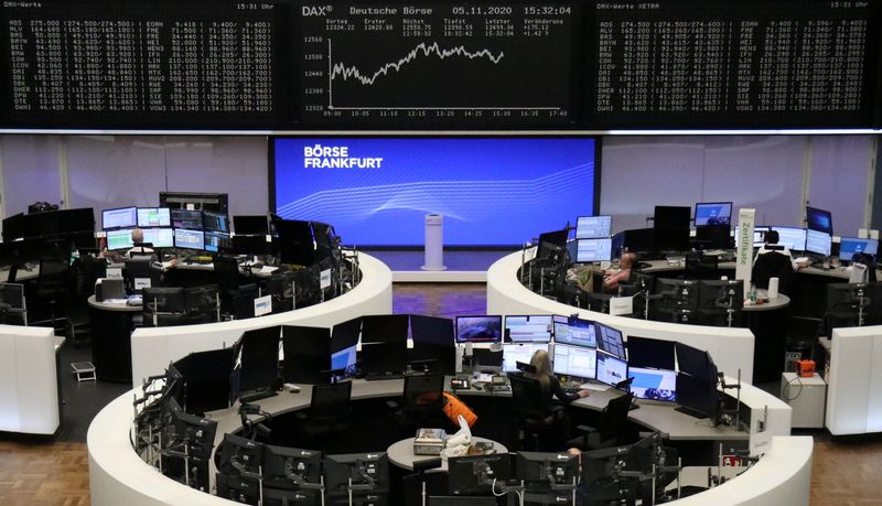 © Reuters. LES BOURSES EUROPÉENNES TERMINENT EN HAUSSE