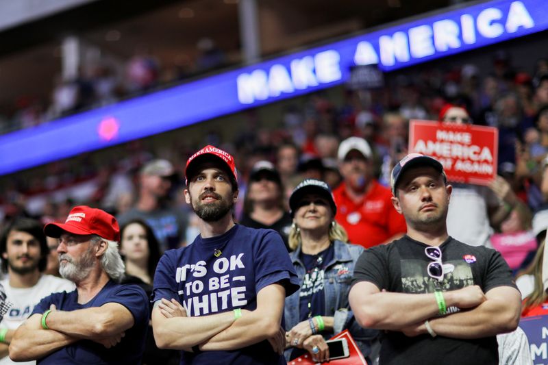 © Reuters. FILE PHOTO: U.S. President Donald Trump holds his first re-election campaign rally in several months in Tulsa, Oklahoma