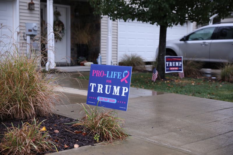 © Reuters. Women Voters in Pennsylvania