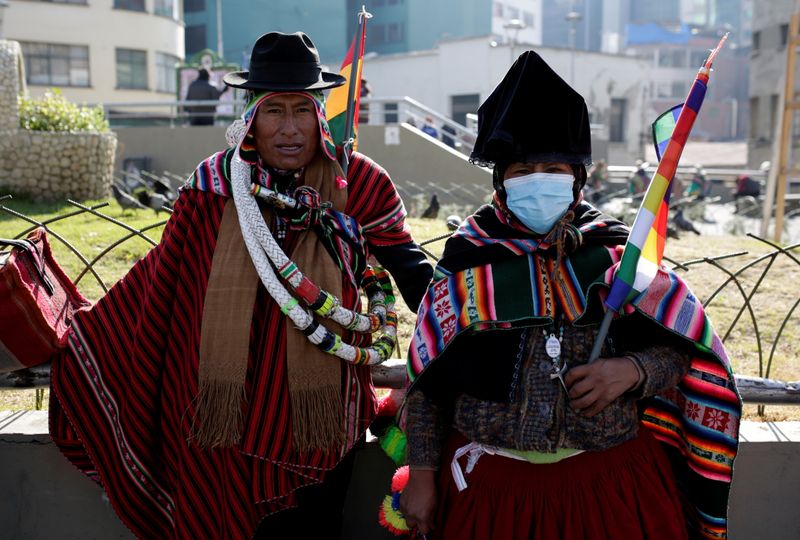 &copy; Reuters. Apoiadores de Luis Arce celebram nas ruas de La Paz