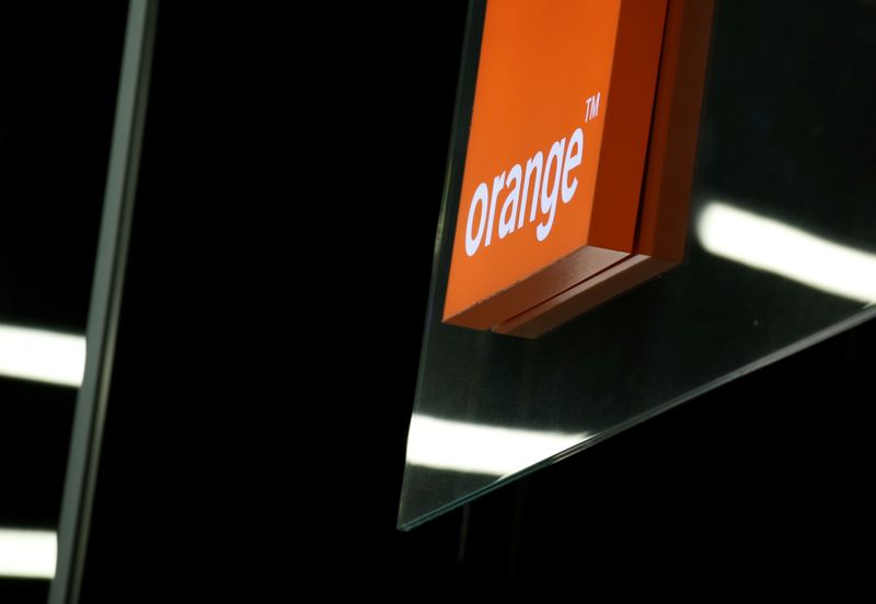 © Reuters. ORANGE ACQUIERT 54% DU CAPITAL DE L’OPÉRATEUR TELEKOM ROMANIA COMMUNICATIONS