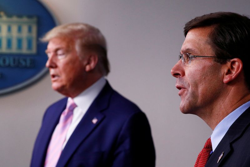 &copy; Reuters. U.S. President Trump and administration announce moves against Venezuela at coronavirus response briefing at the White House in Washington