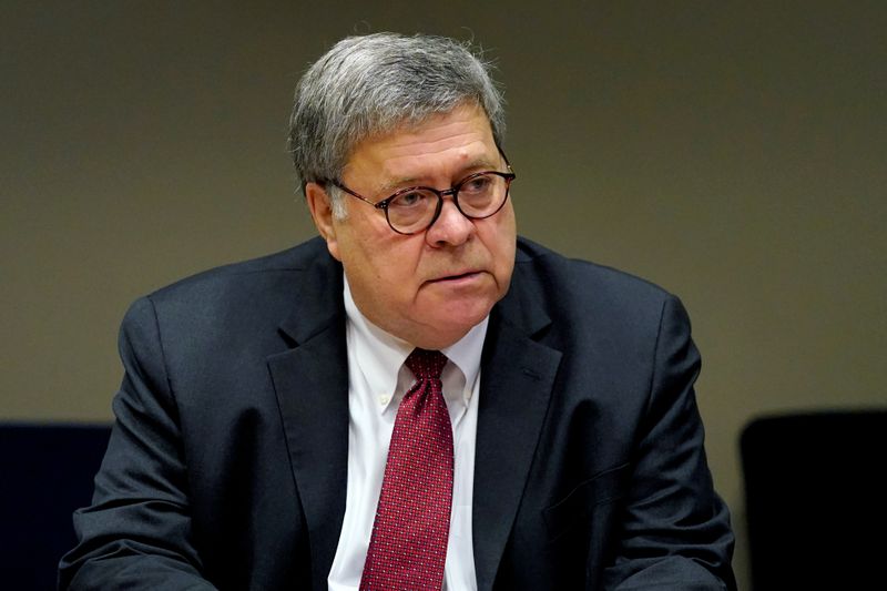 &copy; Reuters. U.S. Attorney General William Barr meets with members of the St. Louis Police Department