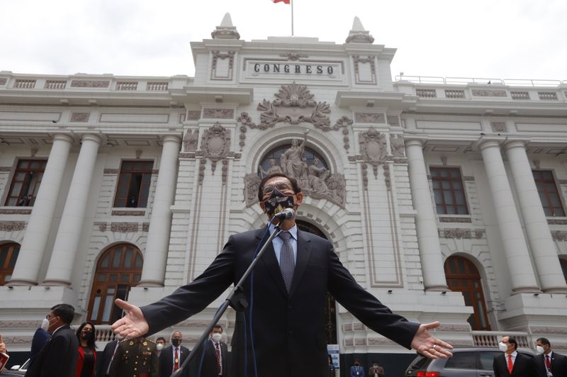 &copy; Reuters. ペルー議会、ビスカラ大統領の罷免可決　州知事時代の汚職疑惑で