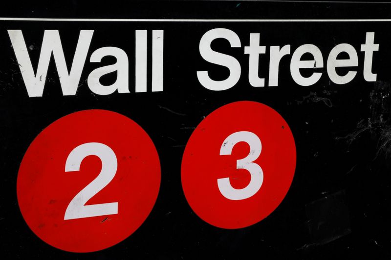 &copy; Reuters. FILE PHOTO: A sign for the Wall Street subway station is seen in the financial district in New York