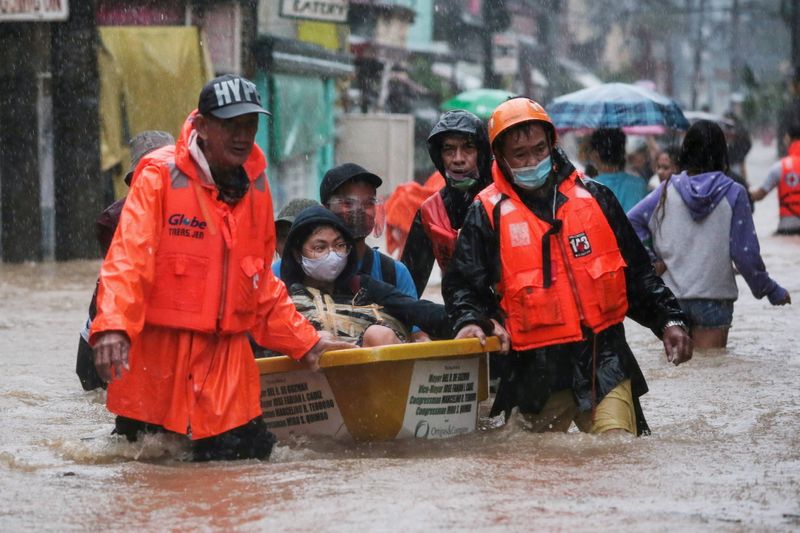 &copy; Reuters. フィリピン、台風でマニラに洪水被害　迅速な支援を大統領指示