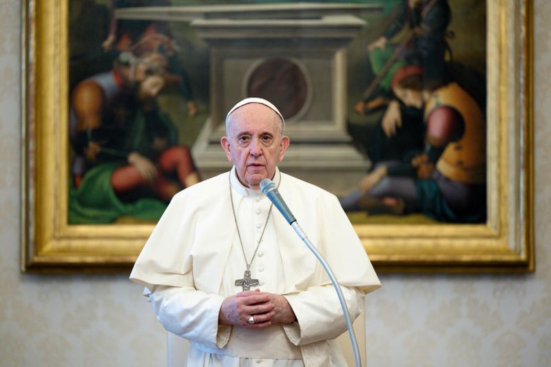 &copy; Reuters. بيان: بايدن يتلقى &quot;التهاني&quot; من البابا فرنسيس