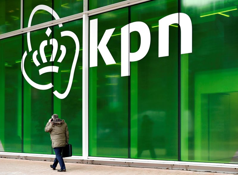 © Reuters. FILE PHOTO: KPN logo is seen at its headquarters in Rotterdam