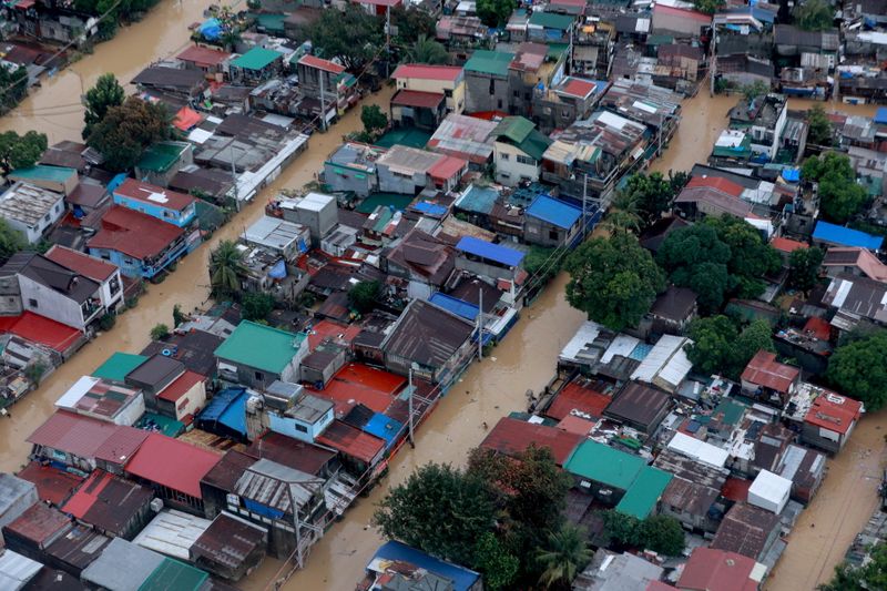 &copy; Reuters. An aerial view of the flooding in Manila caused by Typhoon Vamco