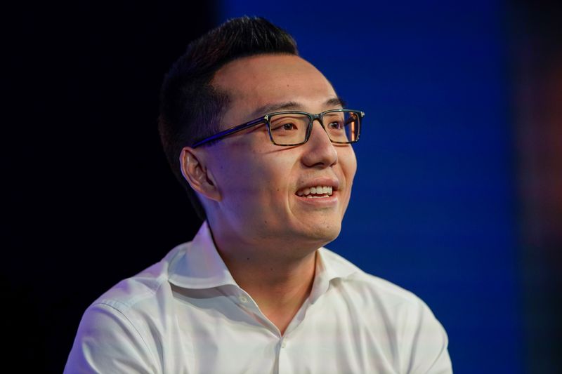 &copy; Reuters. Tony Xu, co-founder and CEO of DoorDash speaks at the WSJTECH live conference in Laguna Beach, California