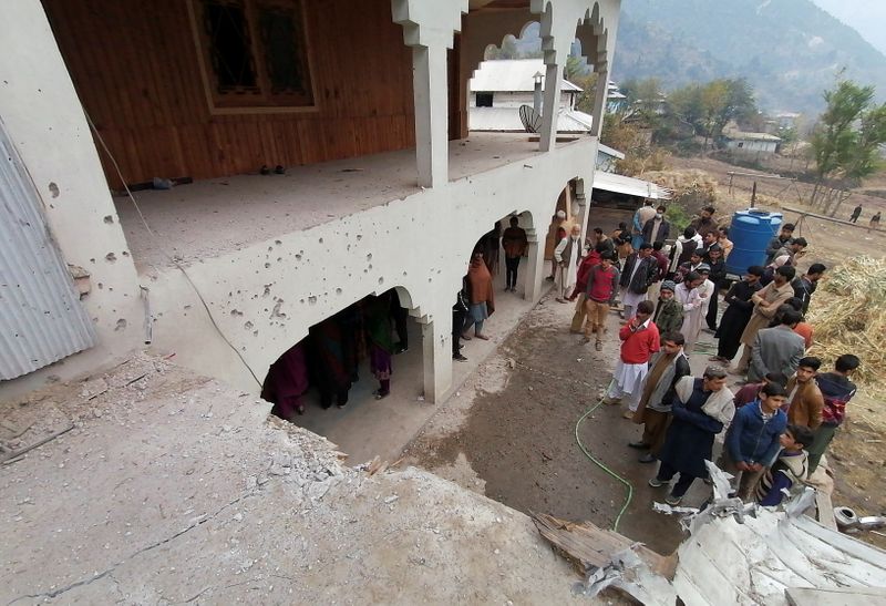 © Reuters. 15 قتيلا في تبادل لإطلاق النار بين القوات الباكستانية والهندية