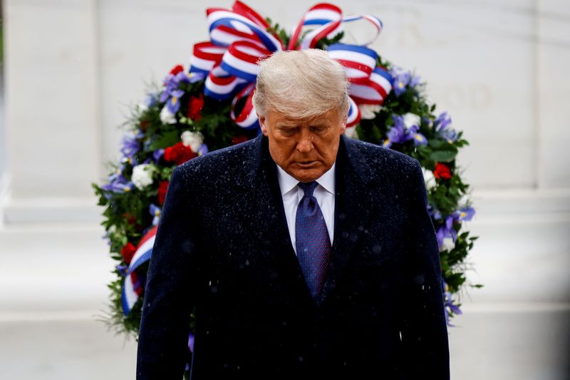 &copy; Reuters. FILE PHOTO: U.S. President Trump attends Veterans Day observance at Arlington National Cemetery in Arlington, Virginia