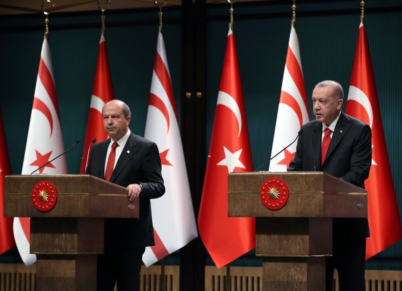 &copy; Reuters. FILE PHOTO: Turkish President Erdogan and Turkish Cypriot leader Tatar attend a news conference in Ankara