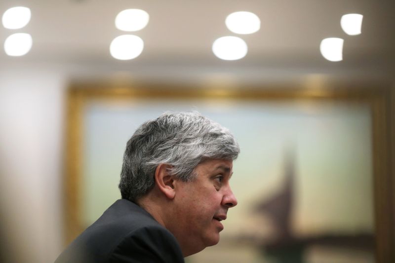 &copy; Reuters. Mario Centeno, governatore della banca centrale portoghese e membro del Consiglio direttivo Bce, durante un&apos;intervista a Reuters a Lisbona