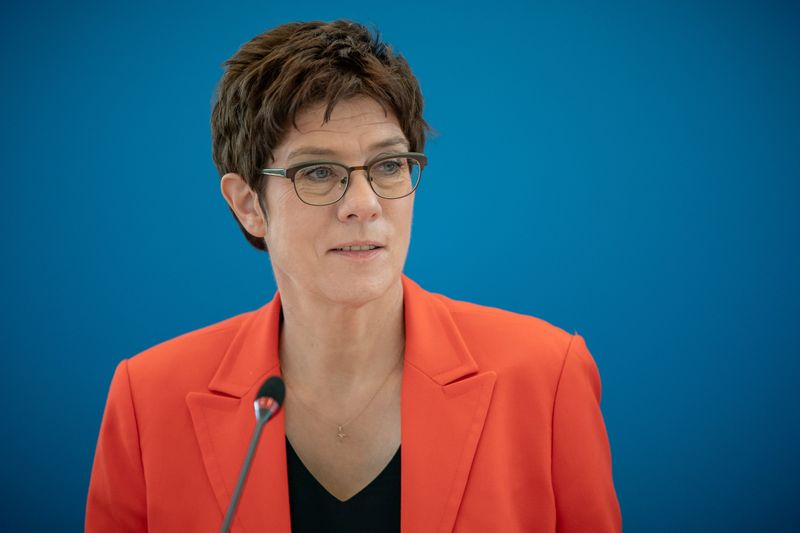 &copy; Reuters. Annegret Kramp-Karrenbauer em Berlim