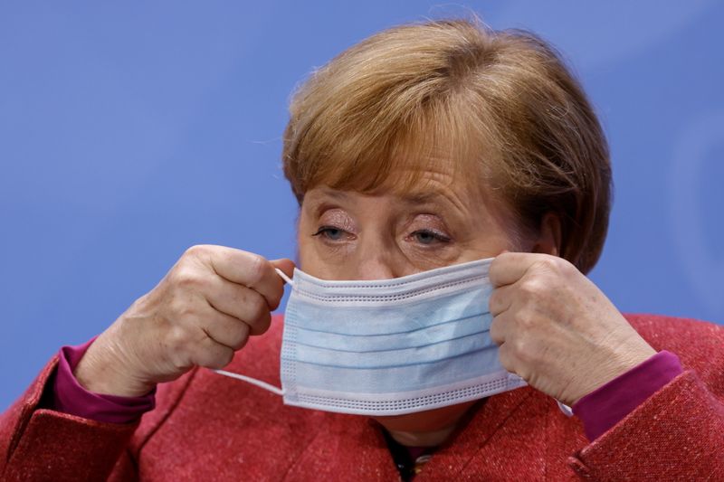 &copy; Reuters. Chanceler alemã, Angela Merkel, durante entrevista coletiva sobre a Covid-19 em Berlim