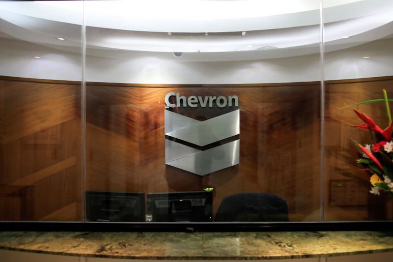 &copy; Reuters. The logo of Chevron is seen at the company&apos;s office in Caracas