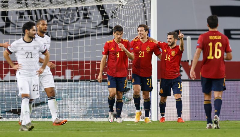 &copy; Reuters. إسبانيا تسحق ألمانيا 6-صفر لتبلغ المرحلة النهائية في دوري الأمم
