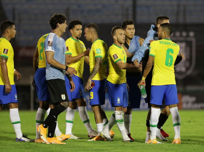 &copy; Reuters. البرازيل تهزم أوروجواي 2-صفر لتظل في صدارة تصفيات أمريكا الجنوبية