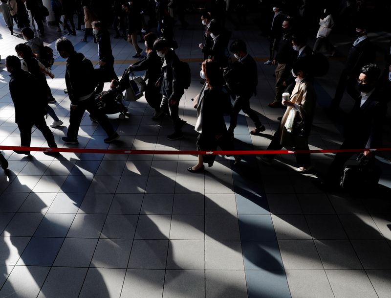 © Reuters. 東京都、新たに493人の新型コロナ感染確認　過去最多